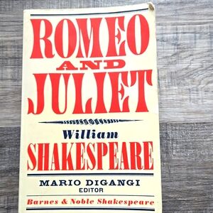 Romeo And Juliet Softcover Book By William Shakespear, Used Condition